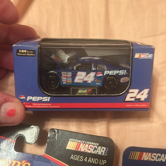 Jeff Gordon collectible cars,over 20 years old - Picture 8 of 8